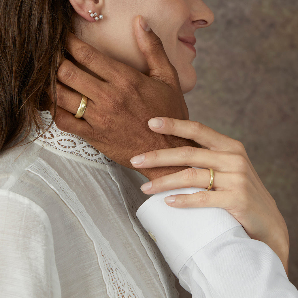 18K Yellow Gold on Model