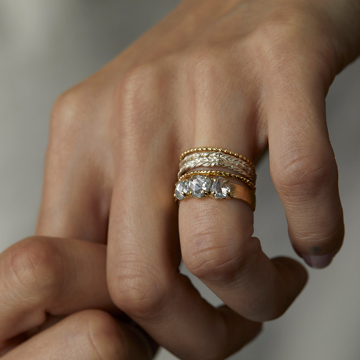 3.8mm Entwined Band | R38003