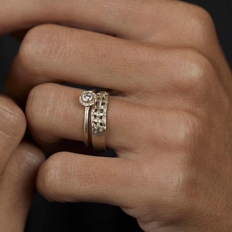 1.9mm Brown Diamond Dawn Ring | R35001BR