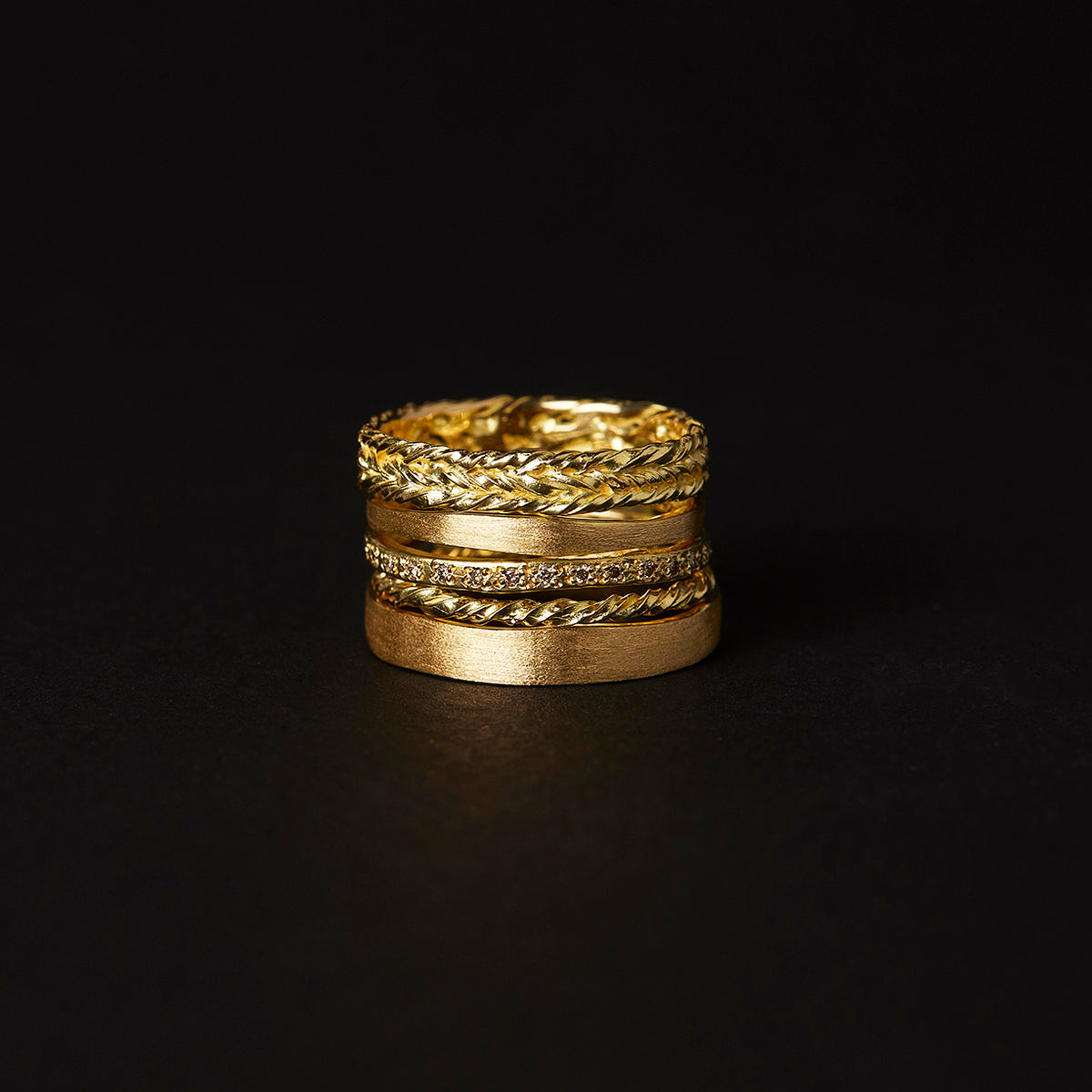 3.8mm Entwined Band | R38003