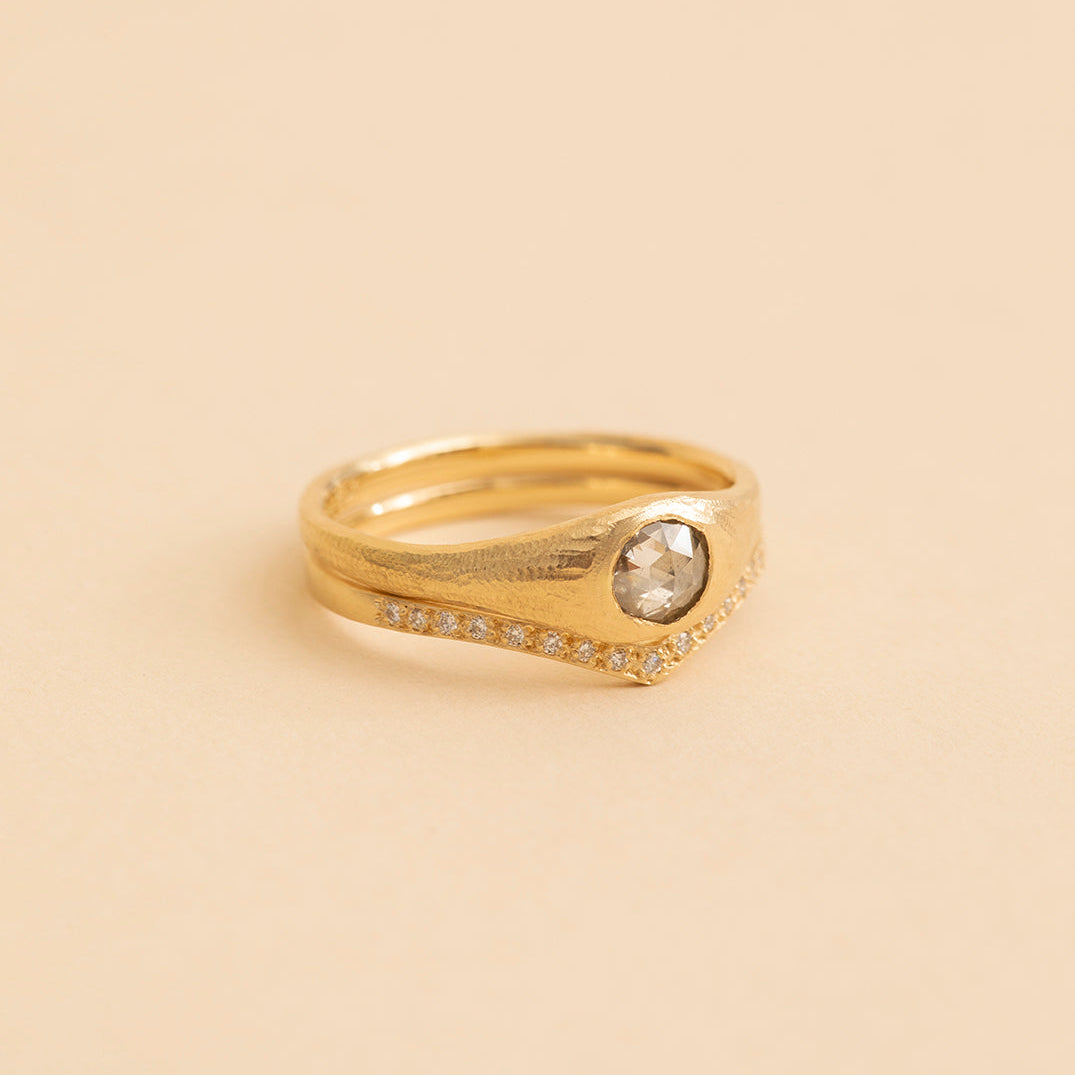 3.8mm White Diamond Rose Cut Curva Ring | R9601W