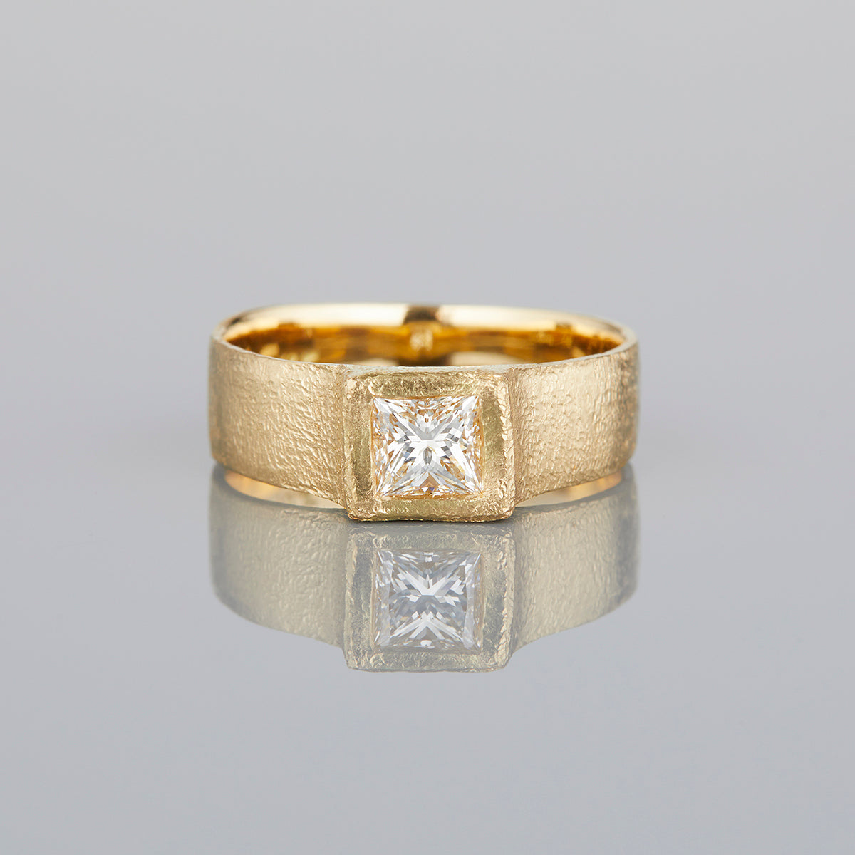 18K Yellow Gold