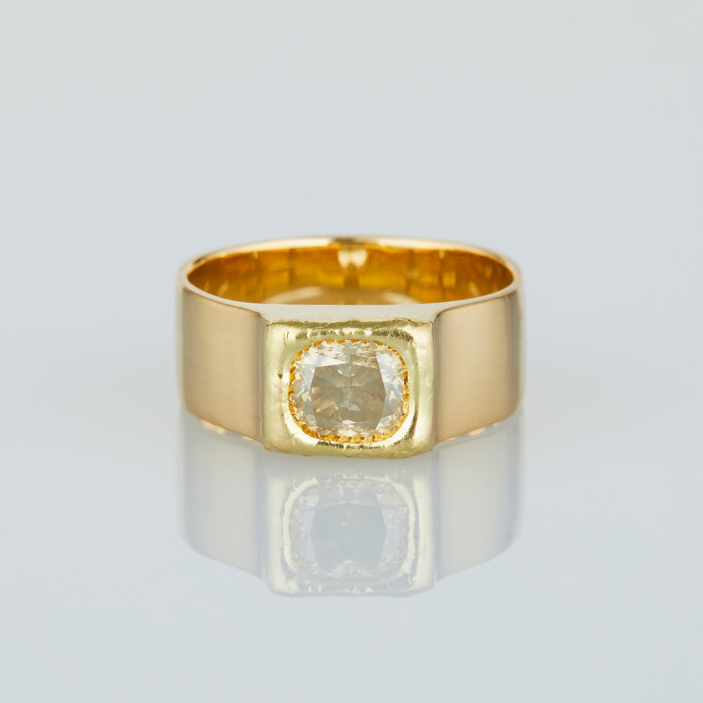 18K Yellow Gold 