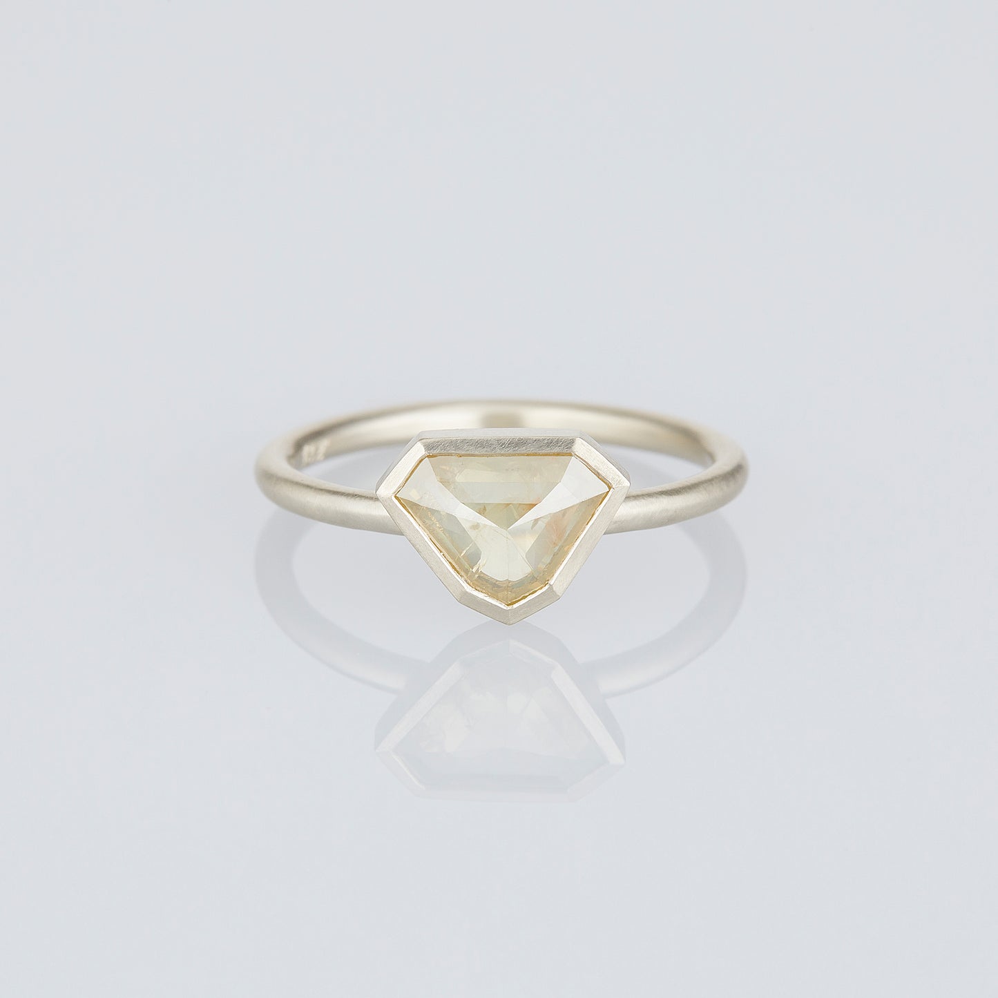 18K White Gold