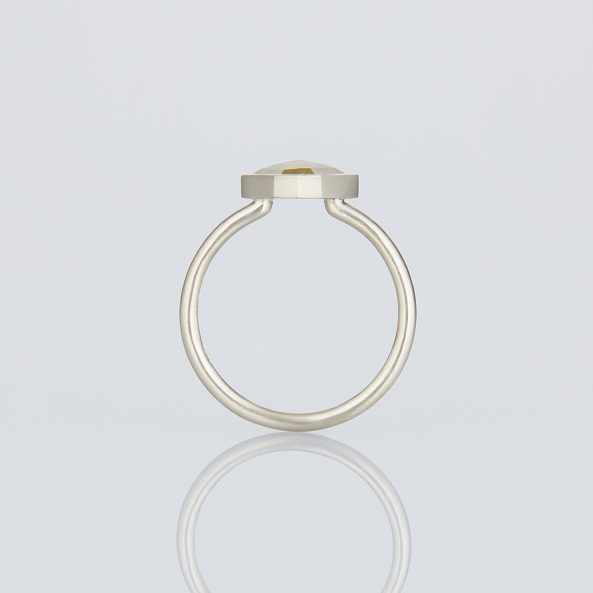 18K White Gold 
