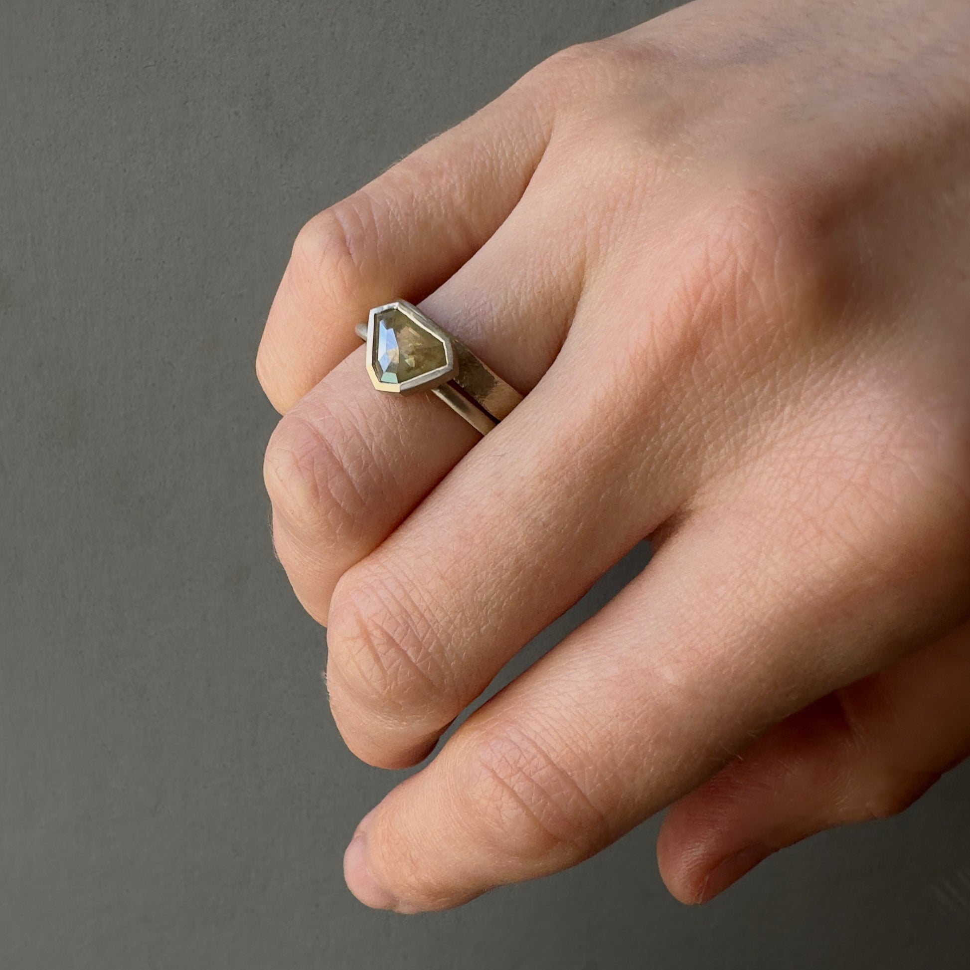 18K White Gold  on Model