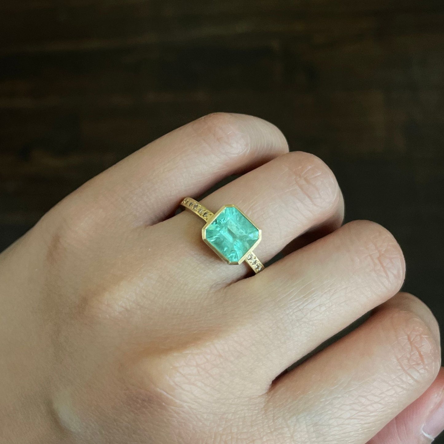 18K Yellow Gold On Model