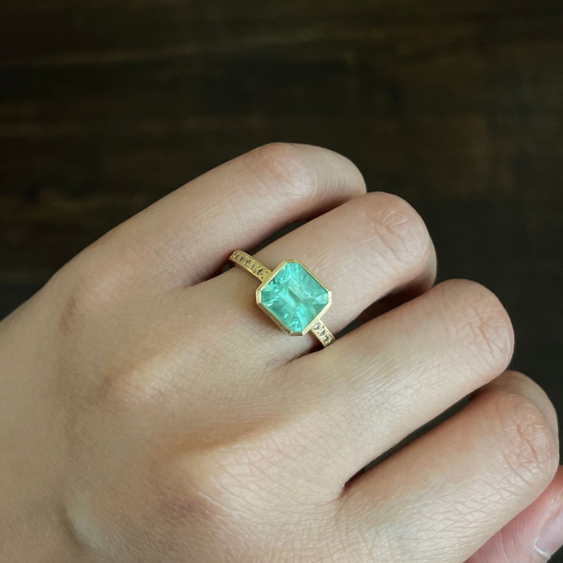 18K Yellow Gold On Model