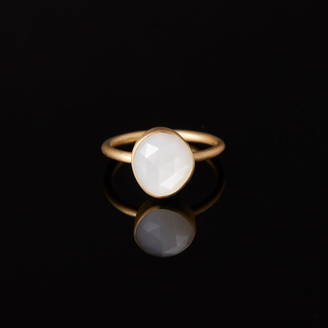 WMR6-OOAK | 3.27 Carat One-of-a-Kind Rose Cut White Moonstone Ring