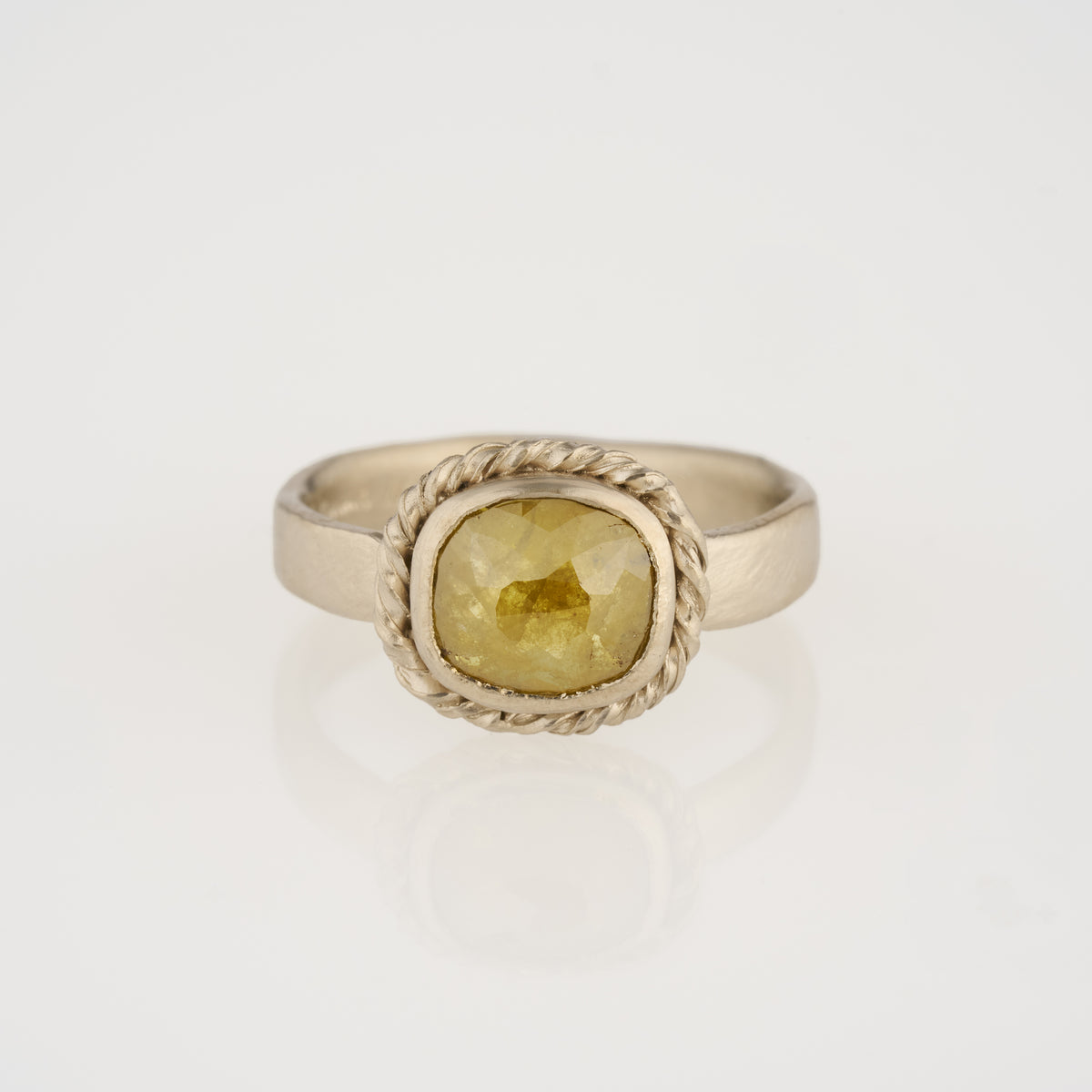 18K White Gold