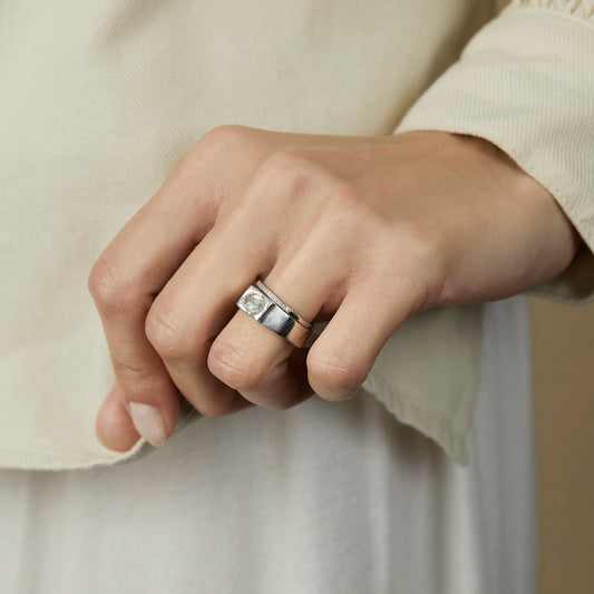 18K Yellow Gold on Model