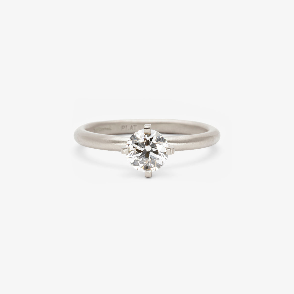 R11707W | 5.6mm White Diamond Noble Ring