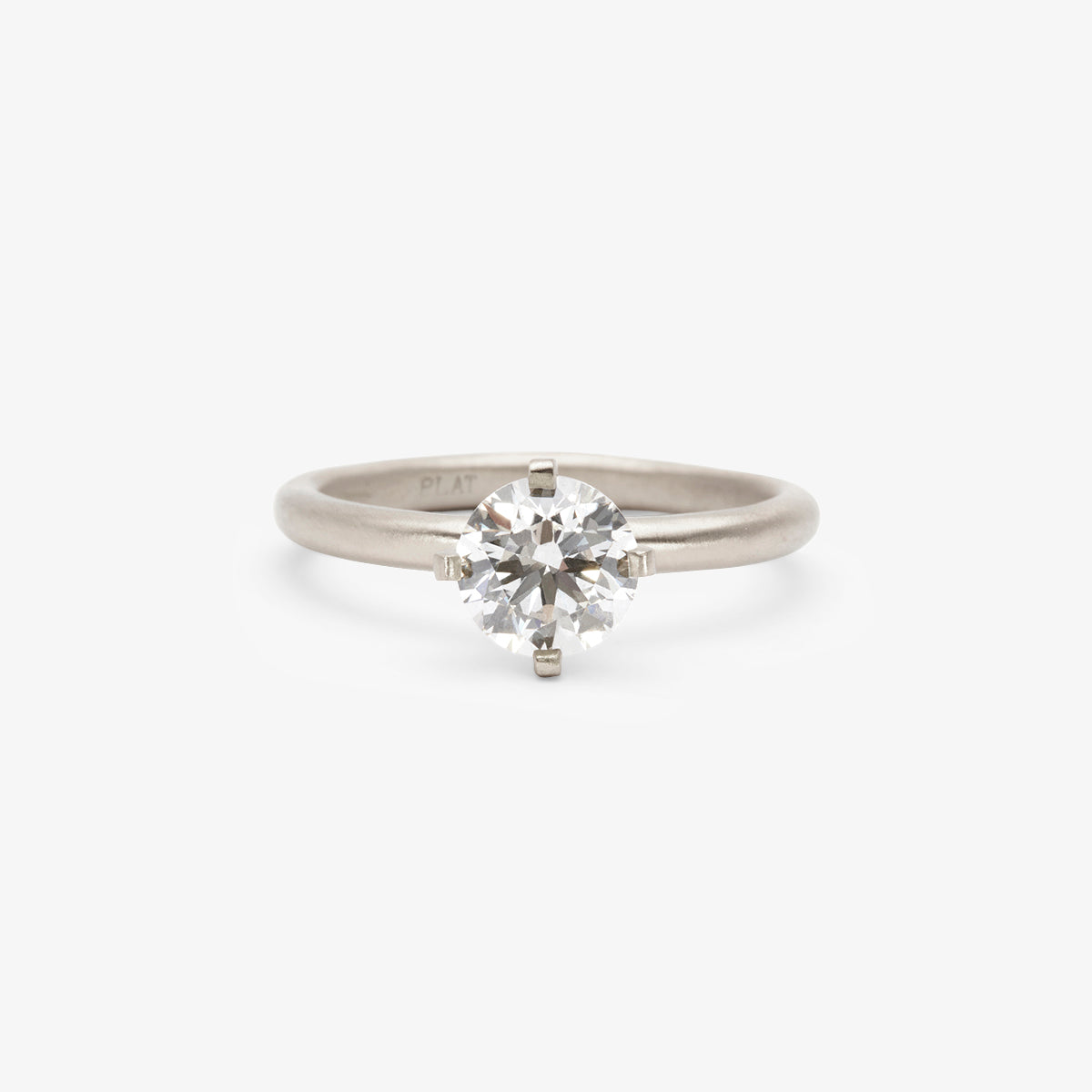 R11708W | 6.3mm White Diamond Noble Ring