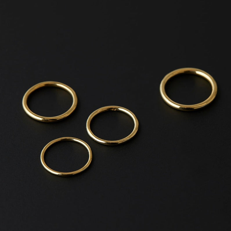 1.8mm Classic Polished Band | R10402