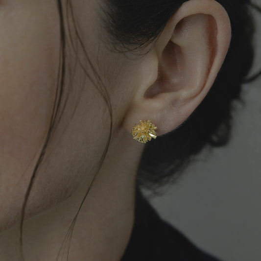 Pom pom studs | E0602