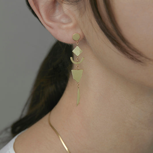 E7508 | The Mobile Drop Earrings